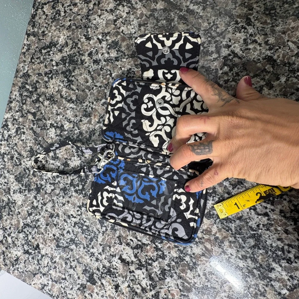 Vera Bradley Night and Day All In One Crossbody Wristlet Wallet Black Blue White
